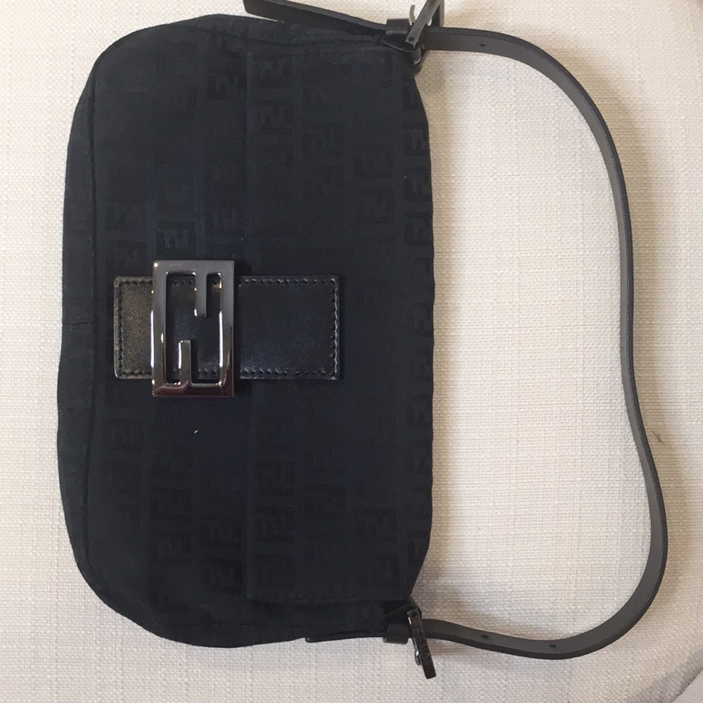 Fendi Black logo baguette
